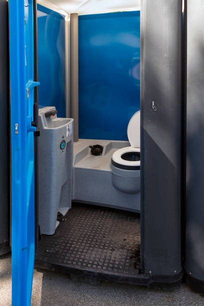 Best Luxury portable toilet rental  in Elsmere, DE